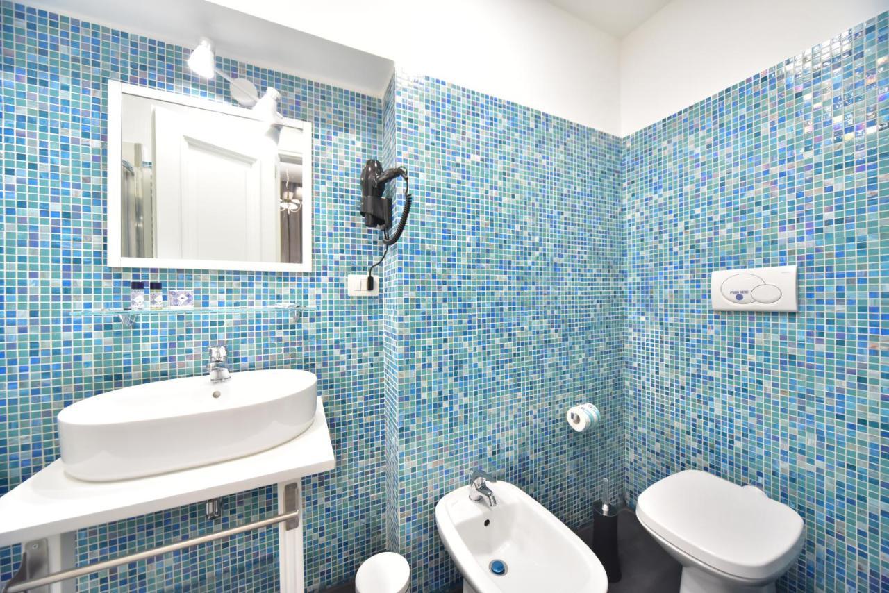 Sacconi Palace Suite Roma ภายนอก รูปภาพ