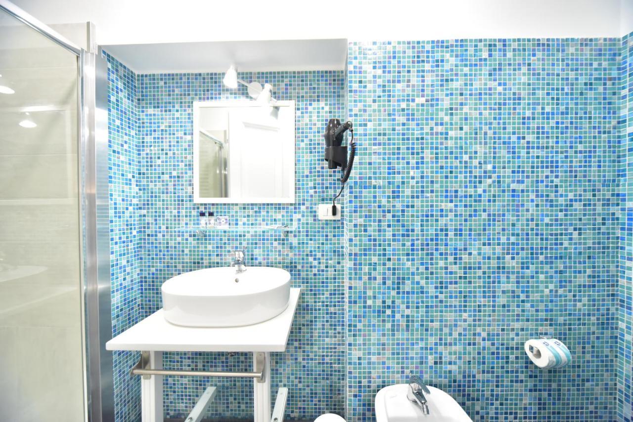 Sacconi Palace Suite Roma ภายนอก รูปภาพ